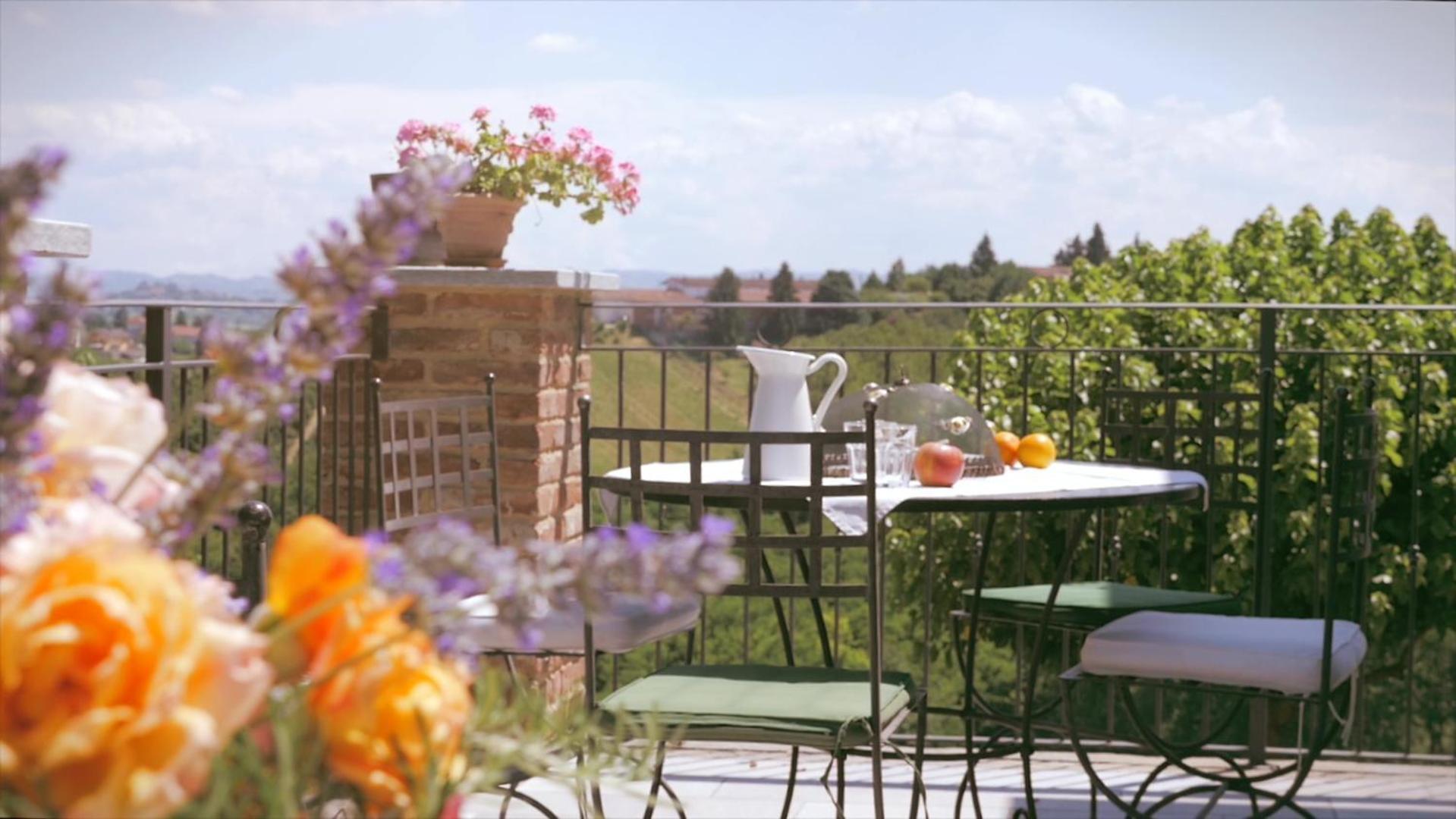 Alta Villa The Countryhouse Adults Only Boutique Bnb Vigliano d'Asti Eksteriør billede