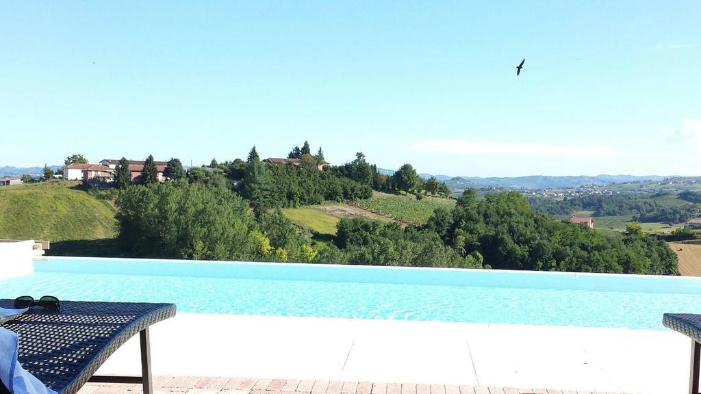 Alta Villa The Countryhouse Adults Only Boutique Bnb Vigliano d'Asti Eksteriør billede
