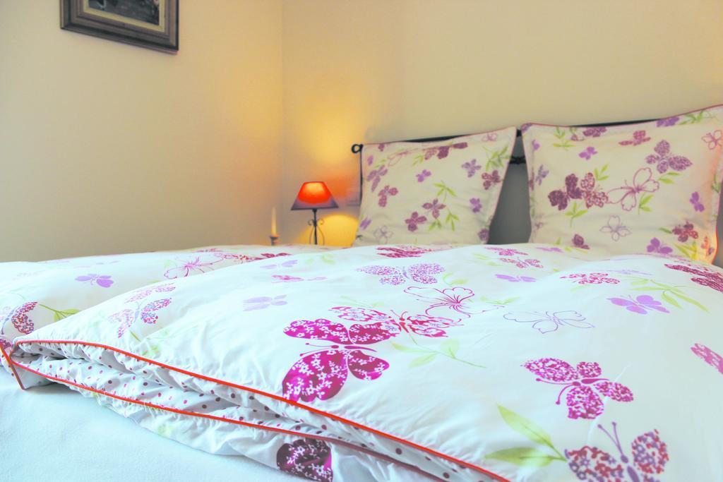 Alta Villa The Countryhouse Adults Only Boutique Bnb Vigliano d'Asti Værelse billede