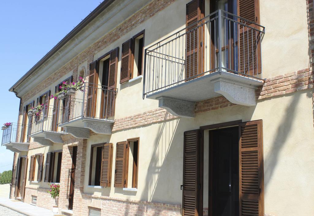 Alta Villa The Countryhouse Adults Only Boutique Bnb Vigliano d'Asti Eksteriør billede