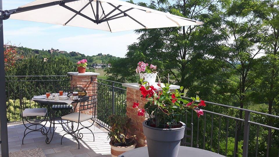 Alta Villa The Countryhouse Adults Only Boutique Bnb Vigliano d'Asti Eksteriør billede