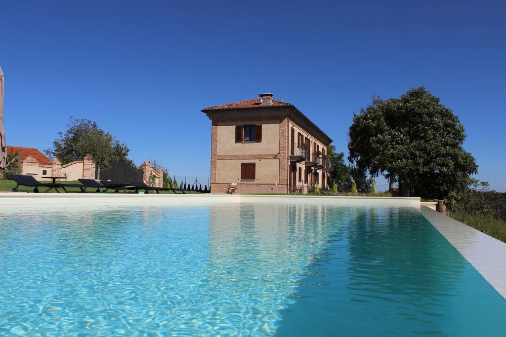 Alta Villa The Countryhouse Adults Only Boutique Bnb Vigliano d'Asti Eksteriør billede