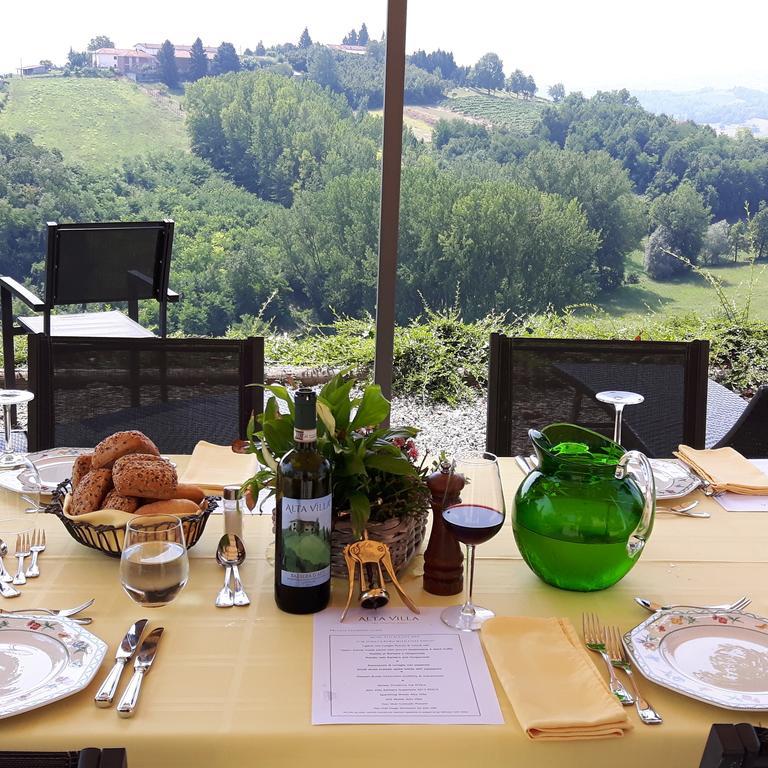 Alta Villa The Countryhouse Adults Only Boutique Bnb Vigliano d'Asti Eksteriør billede