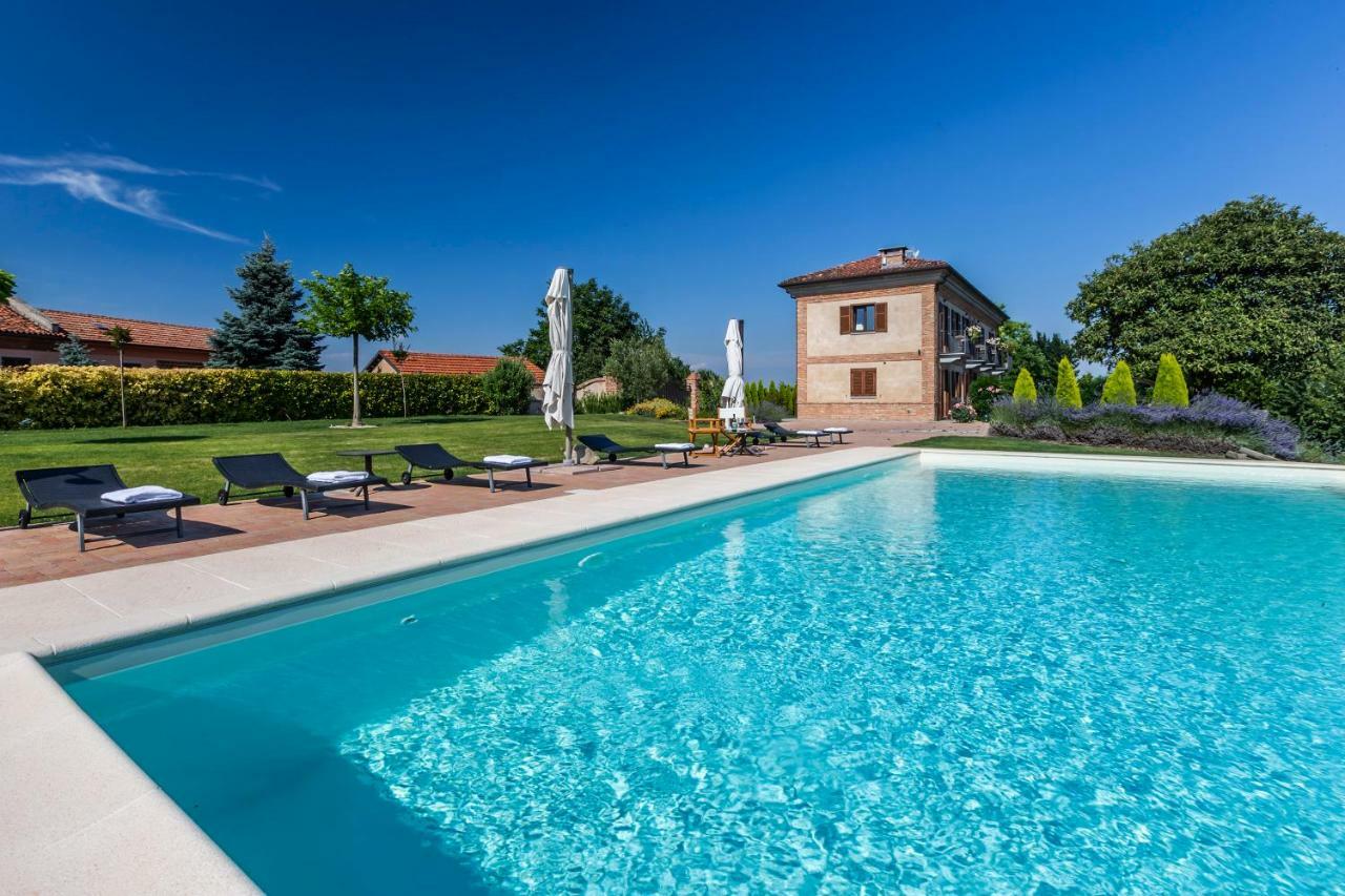 Alta Villa The Countryhouse Adults Only Boutique Bnb Vigliano d'Asti Eksteriør billede
