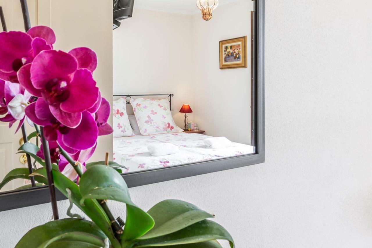 Alta Villa The Countryhouse Adults Only Boutique Bnb Vigliano d'Asti Eksteriør billede