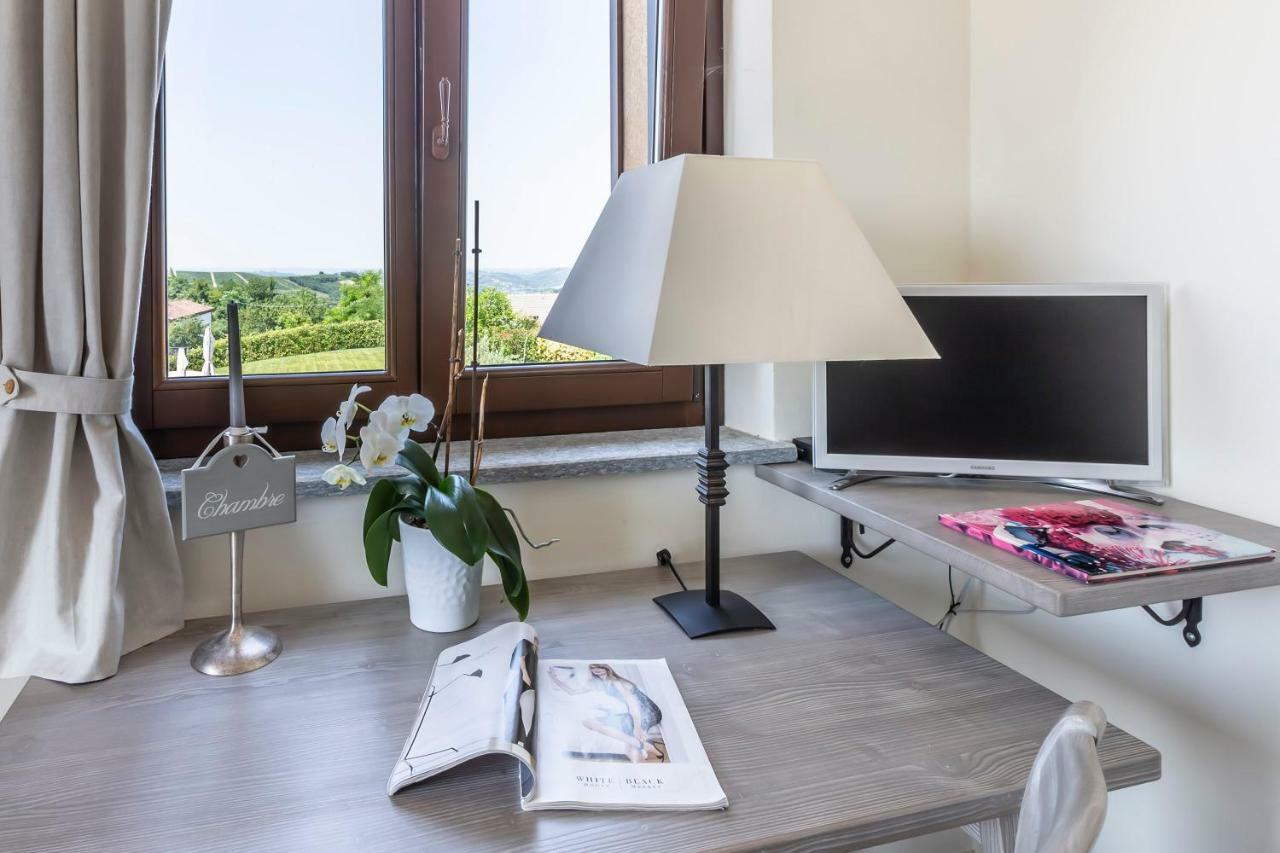 Alta Villa The Countryhouse Adults Only Boutique Bnb Vigliano d'Asti Eksteriør billede